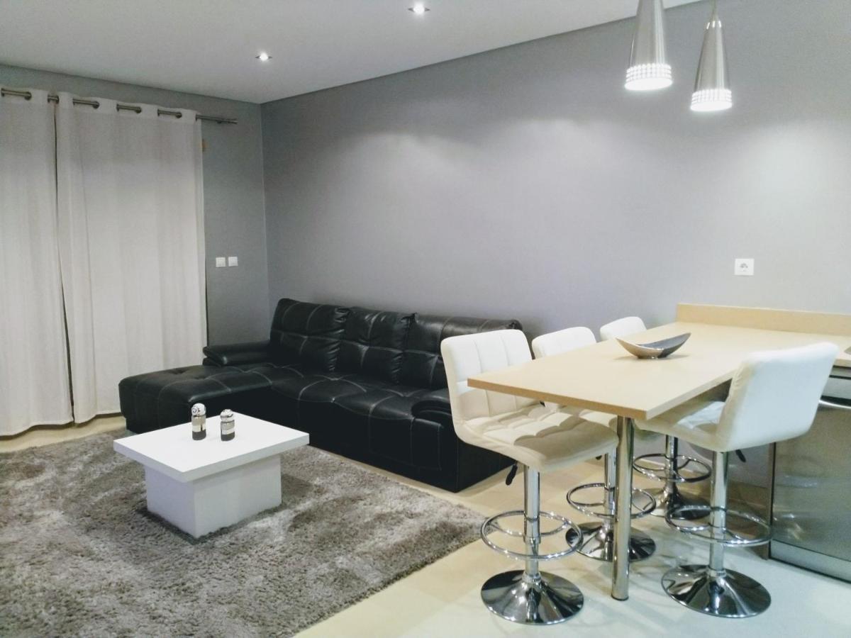Apartamento T2 Eucalipto 2A オーリョス・デ・アーグァ エクステリア 写真