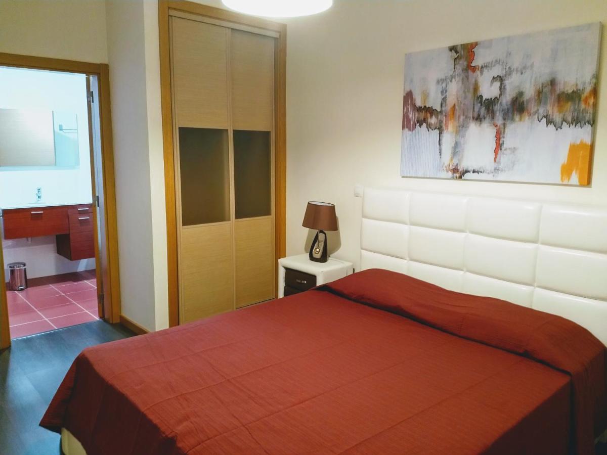 Apartamento T2 Eucalipto 2A オーリョス・デ・アーグァ エクステリア 写真