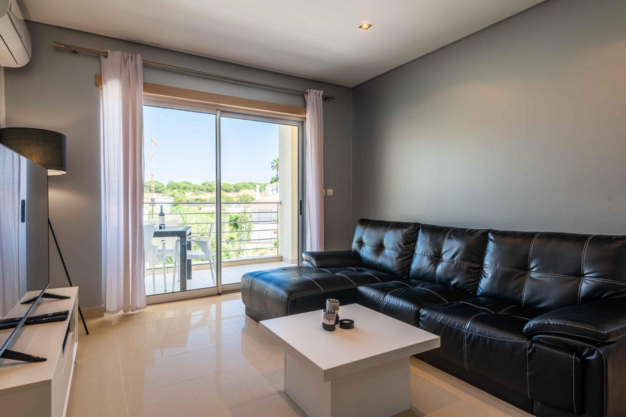 Apartamento T2 Eucalipto 2A オーリョス・デ・アーグァ エクステリア 写真