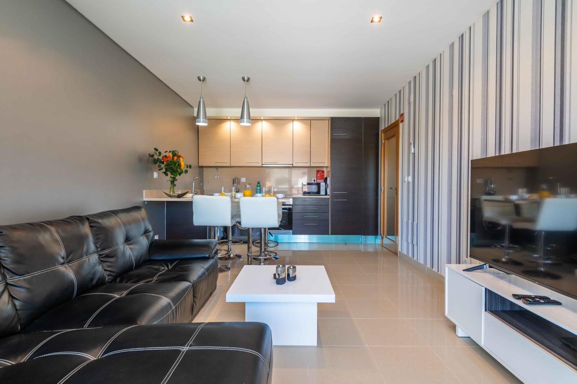 Apartamento T2 Eucalipto 2A オーリョス・デ・アーグァ エクステリア 写真