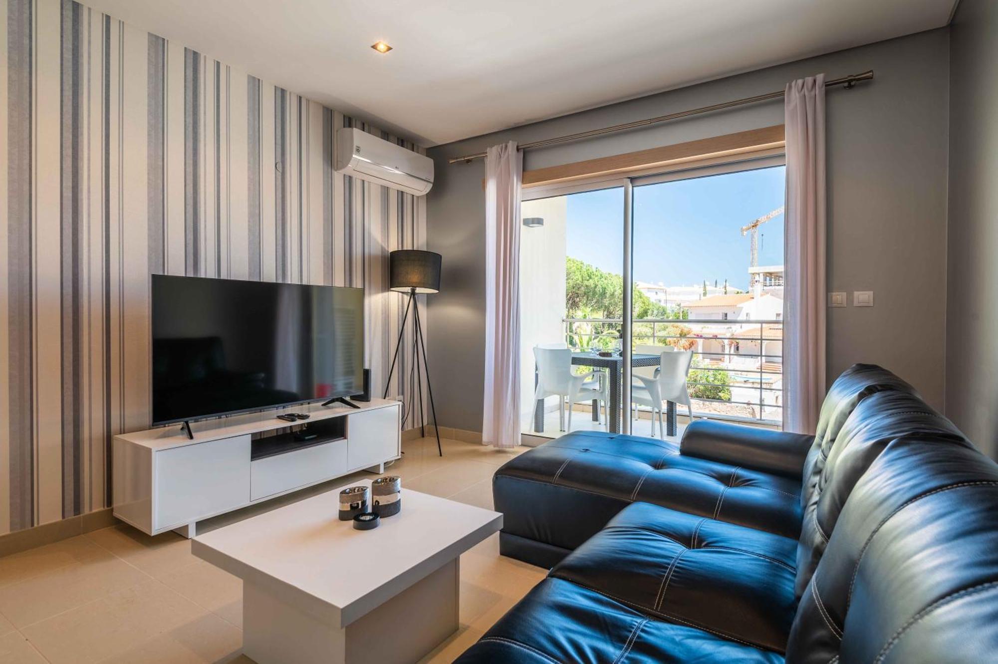 Apartamento T2 Eucalipto 2A オーリョス・デ・アーグァ エクステリア 写真