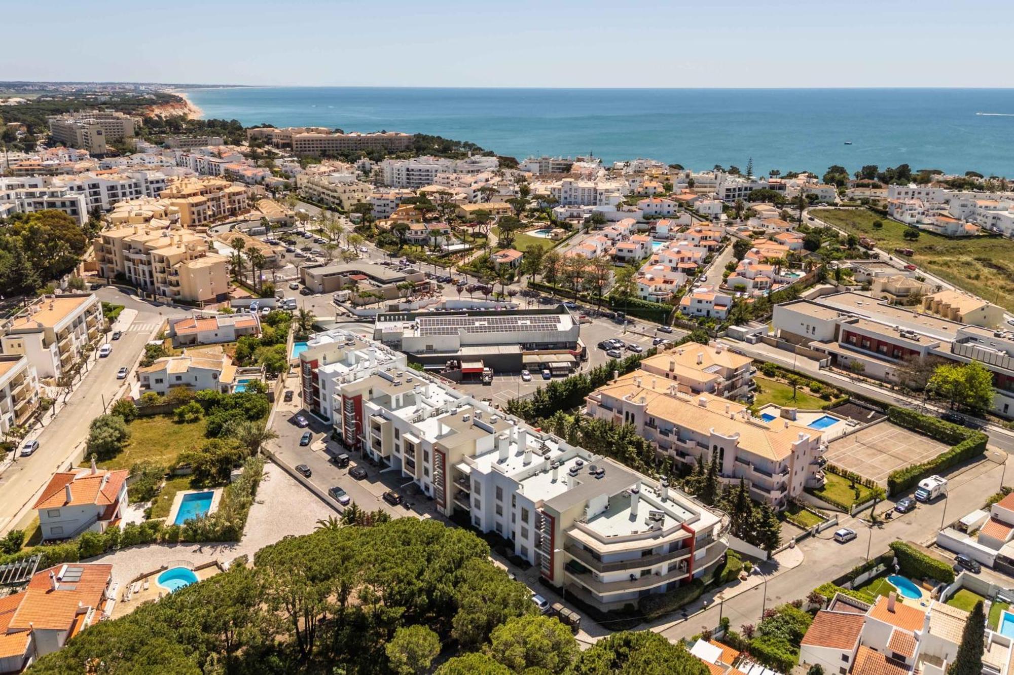 Apartamento T2 Eucalipto 2A オーリョス・デ・アーグァ エクステリア 写真