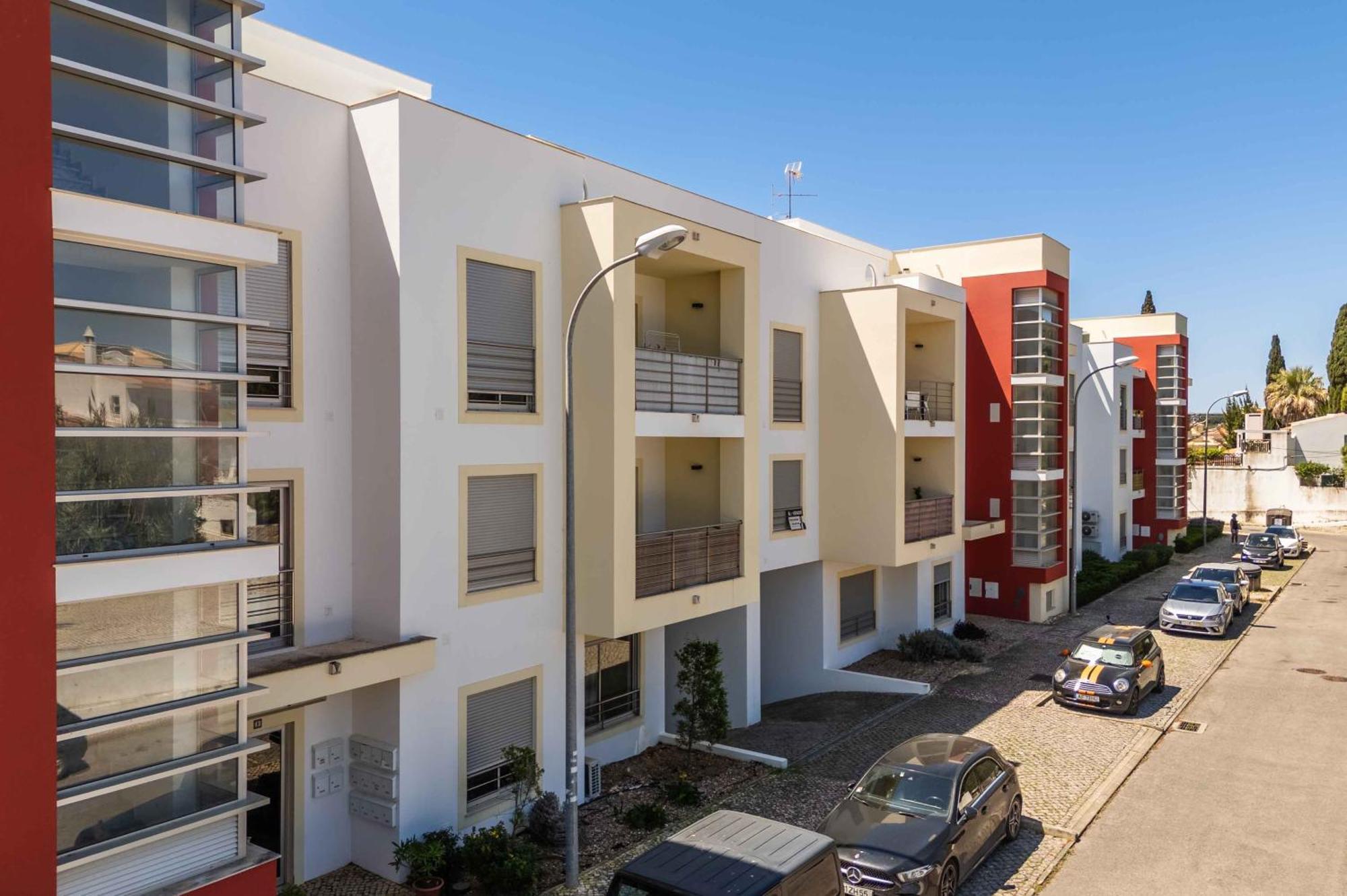Apartamento T2 Eucalipto 2A オーリョス・デ・アーグァ エクステリア 写真