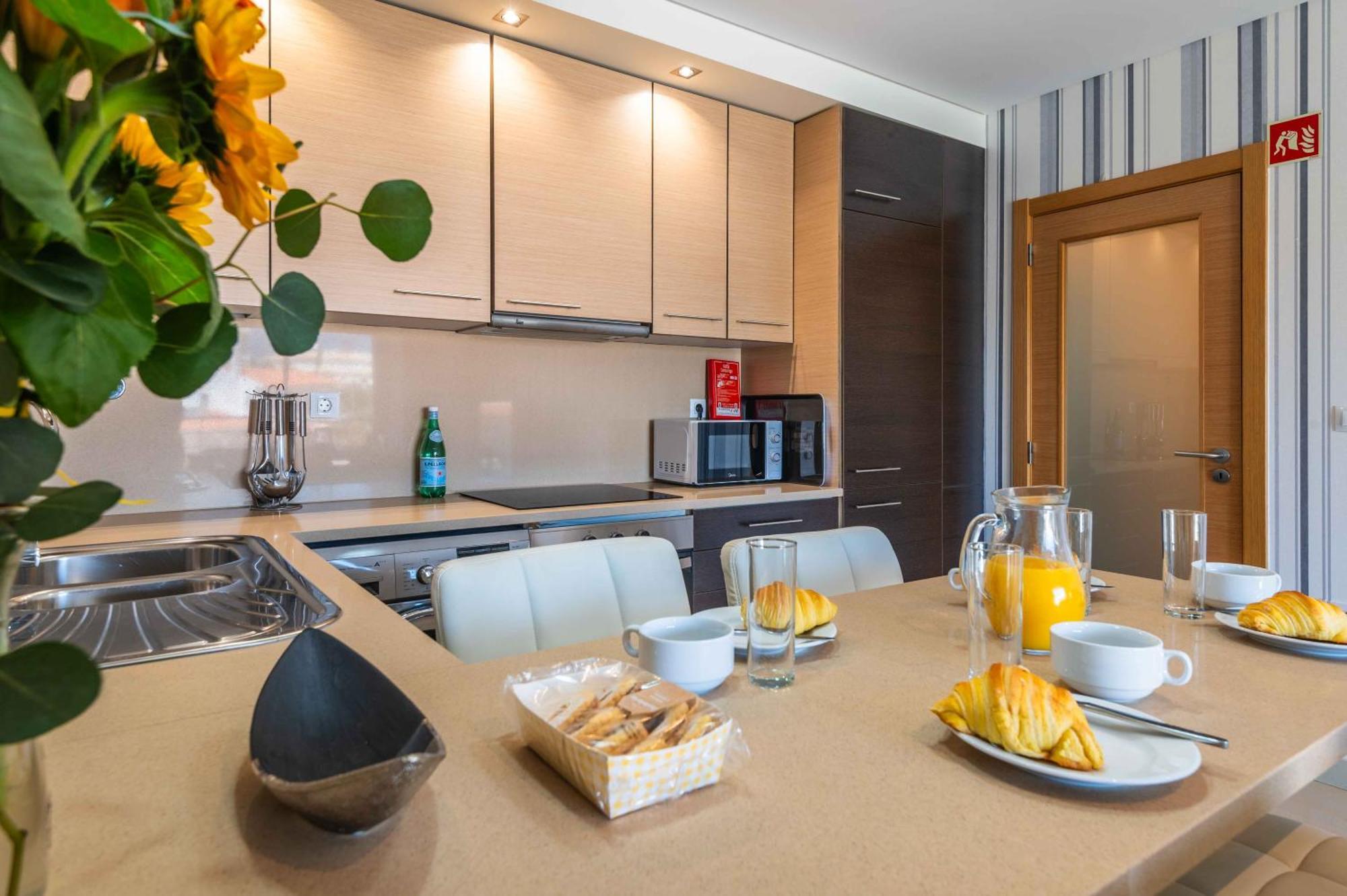 Apartamento T2 Eucalipto 2A オーリョス・デ・アーグァ エクステリア 写真
