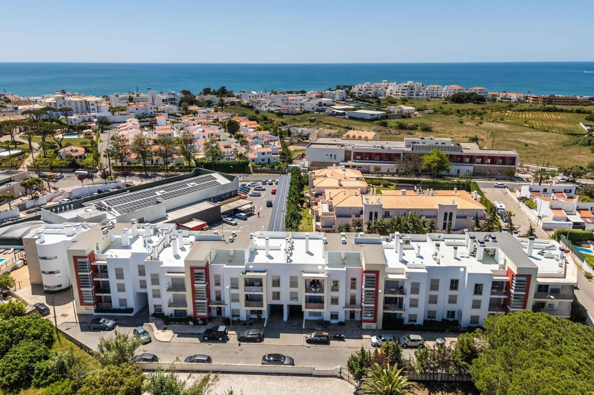 Apartamento T2 Eucalipto 2A オーリョス・デ・アーグァ エクステリア 写真